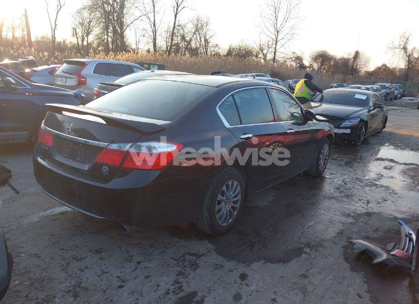 Photo 4 of 2015 Honda Accord LX (VIN 1HGCR2F33FA019808)