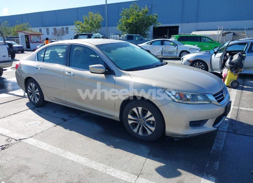 2015 Honda Accord LX (VIN 1HGCR2F33FA076039) main photo