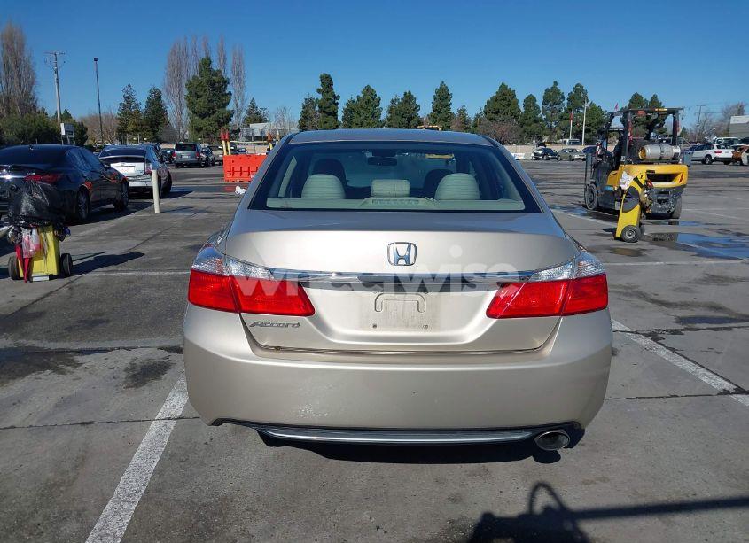 Photo 15 of 2015 Honda Accord LX (VIN 1HGCR2F33FA076039)