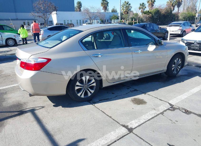 Photo 4 of 2015 Honda Accord LX (VIN 1HGCR2F33FA076039)