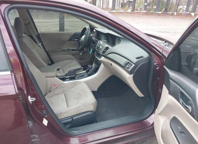 Photo 5 of 2015 Honda Accord LX (VIN 1HGCR2F33FA117656)