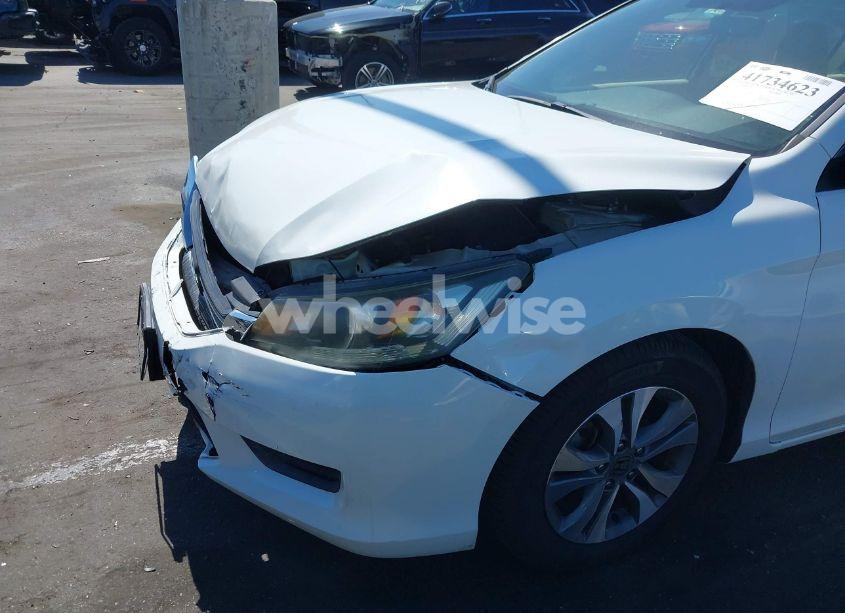 Photo 12 of 2015 Honda Accord LX (VIN 1HGCR2F33FA123893)