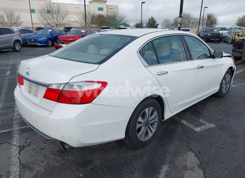 Photo 4 of 2015 Honda Accord LX (VIN 1HGCR2F33FA123893)
