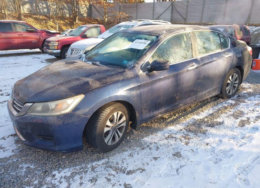Photo 2 of 2015 Honda Accord LX (VIN 1HGCR2F33FA136045)