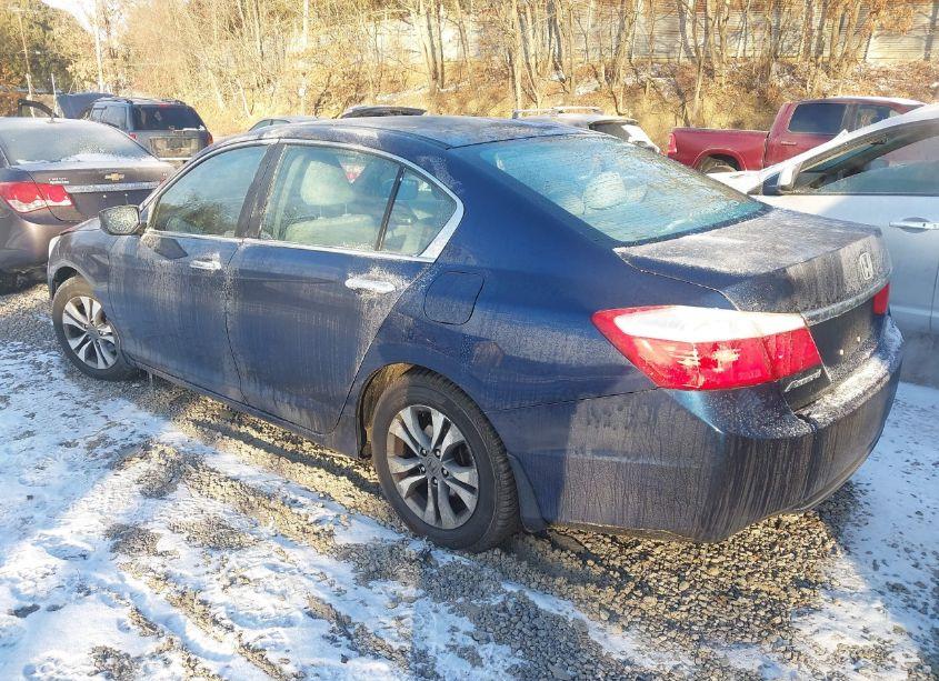 Photo 3 of 2015 Honda Accord LX (VIN 1HGCR2F33FA136045)