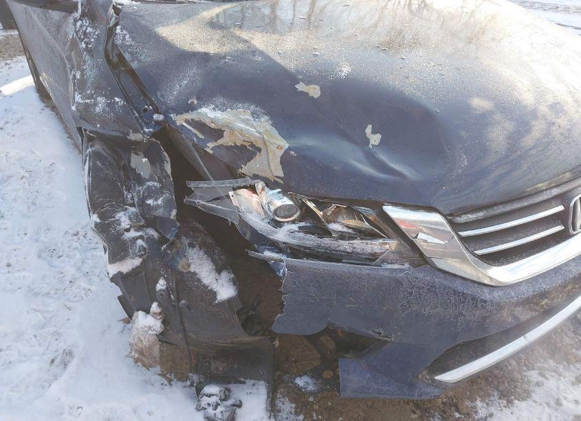 Photo 6 of 2015 Honda Accord LX (VIN 1HGCR2F33FA136045)