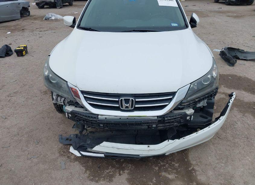 Photo 12 of 2015 Honda Accord LX (VIN 1HGCR2F33FA138636)