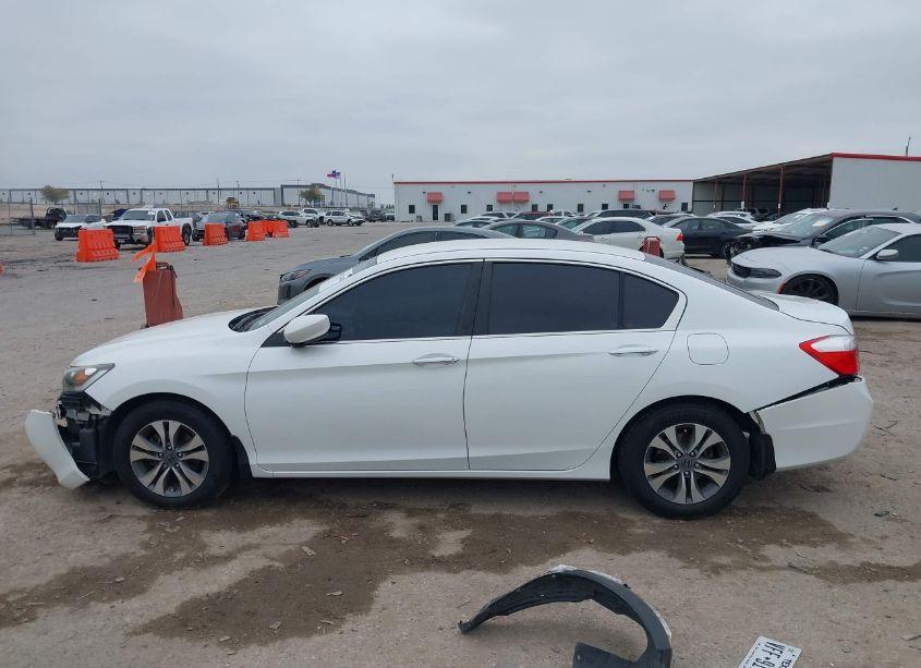 Photo 14 of 2015 Honda Accord LX (VIN 1HGCR2F33FA138636)