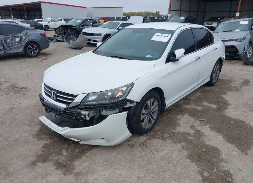 Photo 2 of 2015 Honda Accord LX (VIN 1HGCR2F33FA138636)