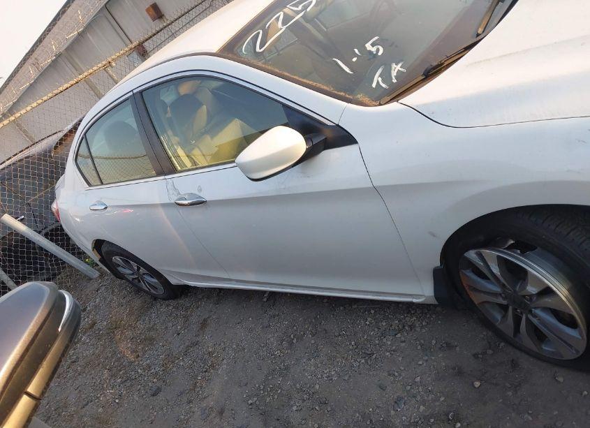 Photo 13 of 2015 Honda Accord LX (VIN 1HGCR2F33FA150334)