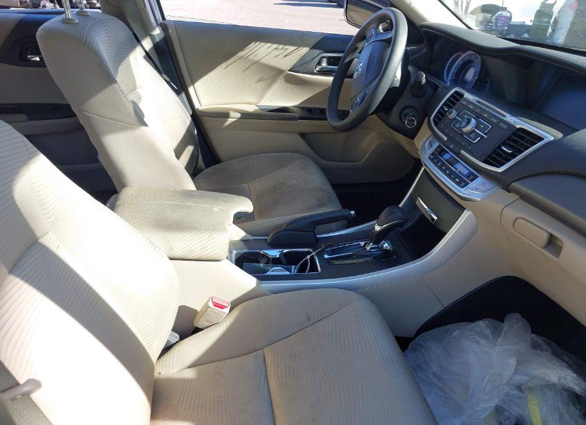 Photo 5 of 2015 Honda Accord LX (VIN 1HGCR2F33FA150334)