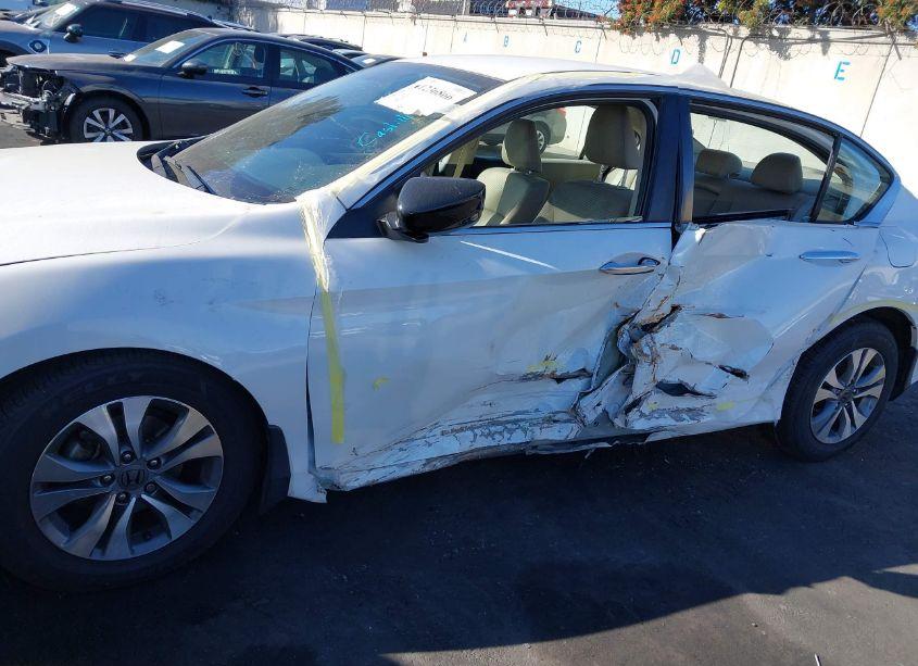 Photo 6 of 2015 Honda Accord LX (VIN 1HGCR2F33FA150334)