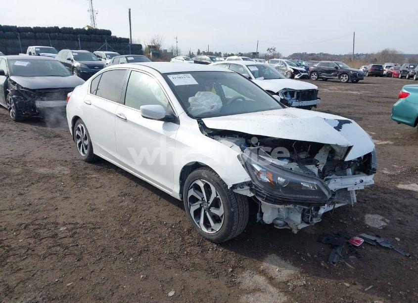 2015 Honda Accord LX (VIN 1HGCR2F33FA182118) main photo