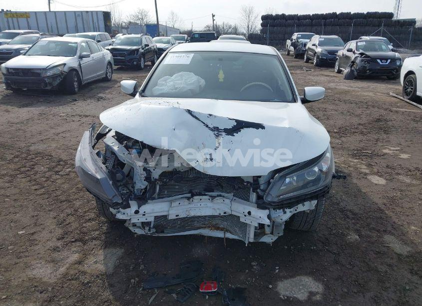 Photo 13 of 2015 Honda Accord LX (VIN 1HGCR2F33FA182118)