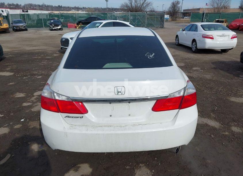 Photo 17 of 2015 Honda Accord LX (VIN 1HGCR2F33FA182118)