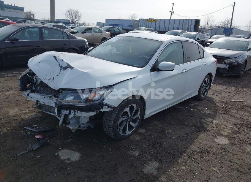 Photo 2 of 2015 Honda Accord LX (VIN 1HGCR2F33FA182118)