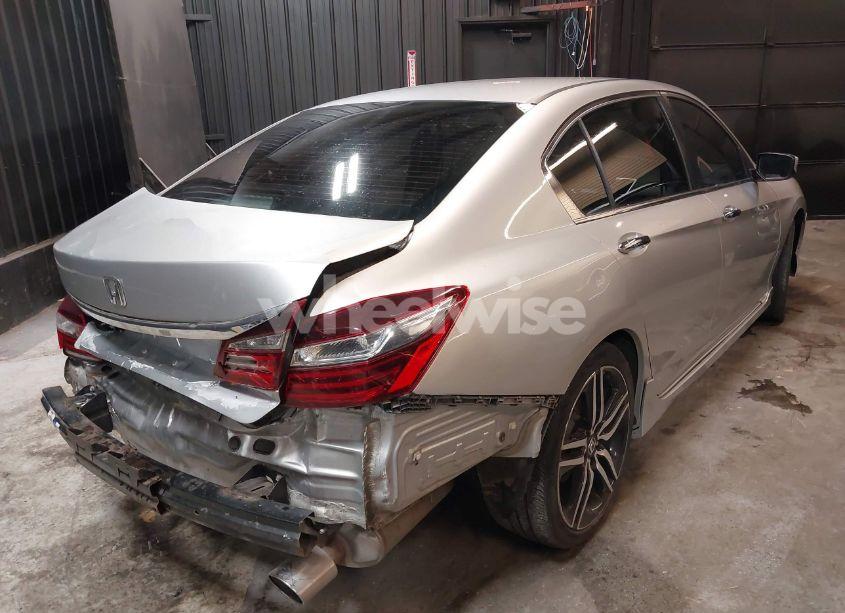 Photo 4 of 2015 Honda Accord LX (VIN 1HGCR2F33FA187383)