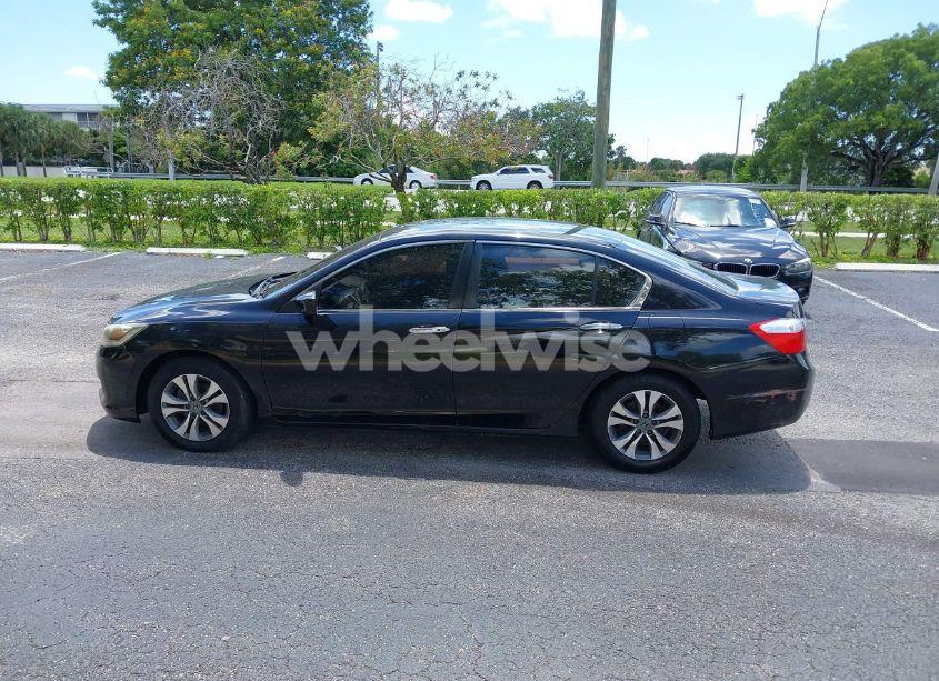 Photo 14 of 2015 Honda Accord LX (VIN 1HGCR2F33FA194124)