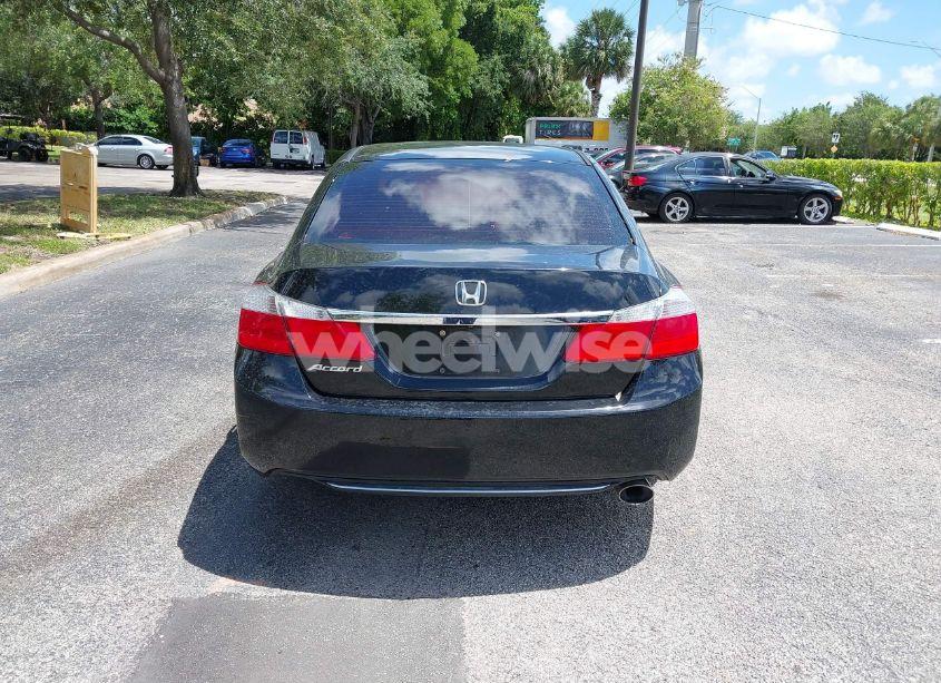 Photo 16 of 2015 Honda Accord LX (VIN 1HGCR2F33FA194124)