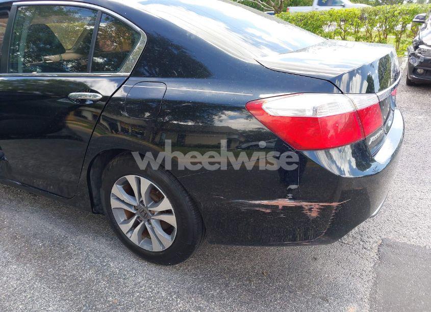 Photo 6 of 2015 Honda Accord LX (VIN 1HGCR2F33FA194124)