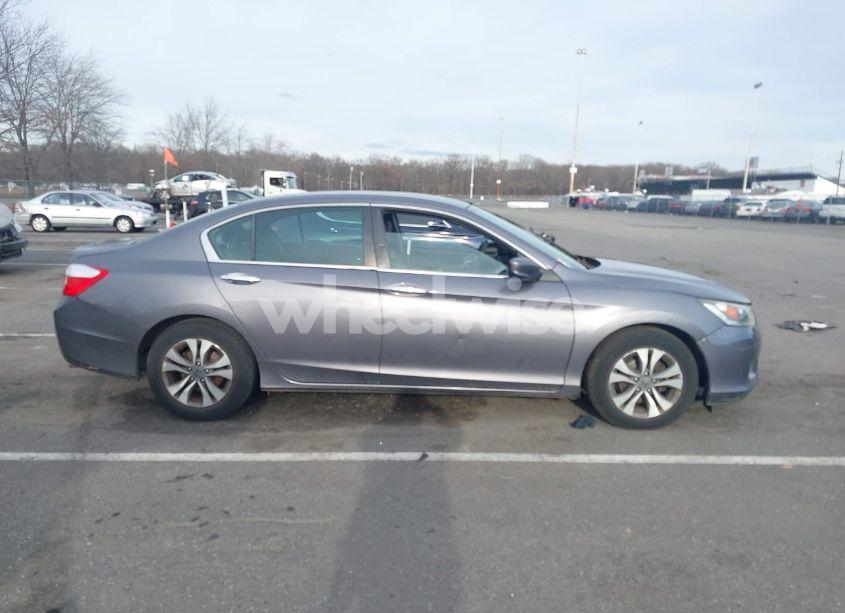Photo 13 of 2015 Honda Accord LX (VIN 1HGCR2F33FA208510)