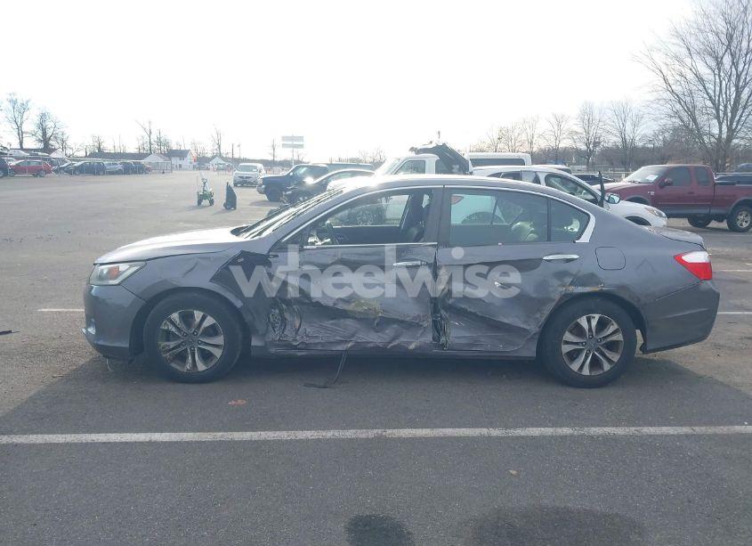 Photo 14 of 2015 Honda Accord LX (VIN 1HGCR2F33FA208510)