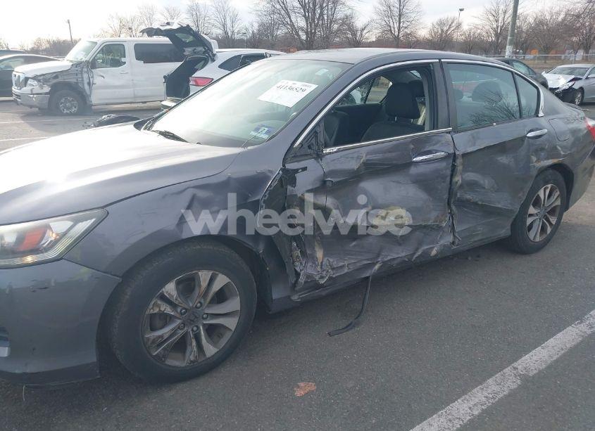 Photo 6 of 2015 Honda Accord LX (VIN 1HGCR2F33FA208510)