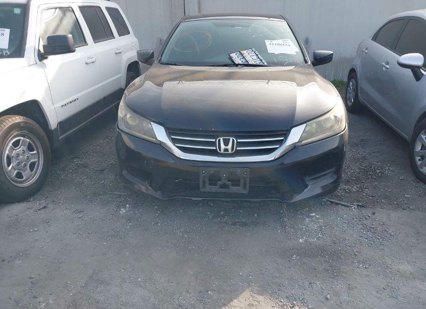Photo 12 of 2015 Honda Accord LX (VIN 1HGCR2F33FA229566)