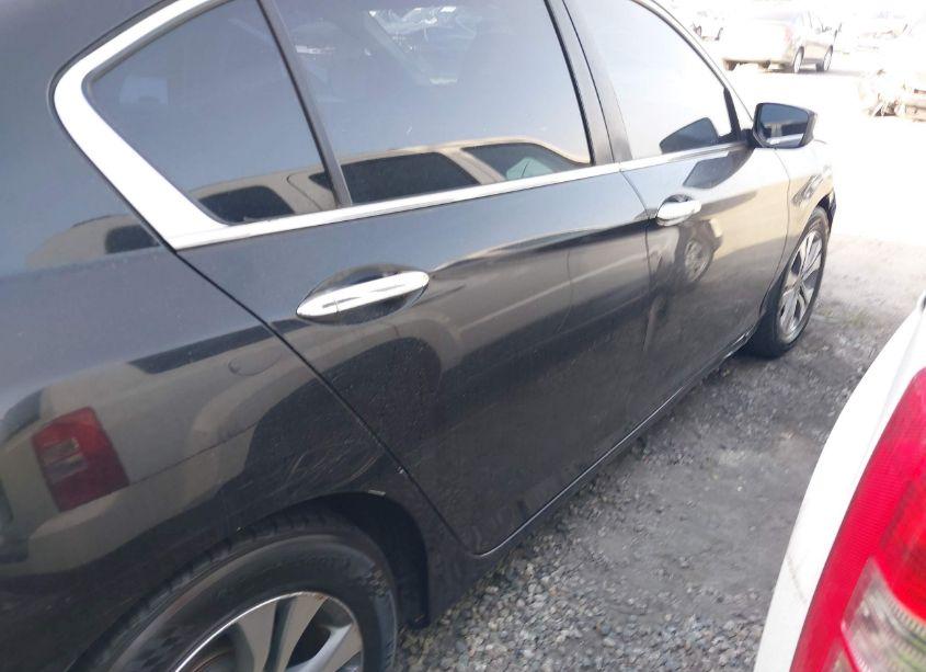 Photo 13 of 2015 Honda Accord LX (VIN 1HGCR2F33FA229566)