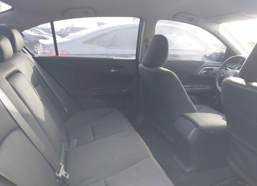 Photo 8 of 2015 Honda Accord LX (VIN 1HGCR2F33FA229566)