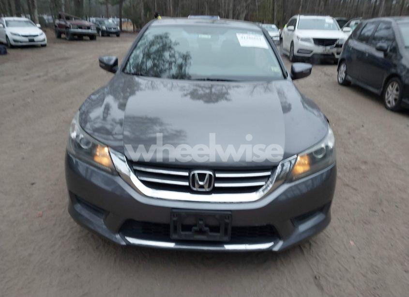 Photo 11 of 2015 Honda Accord LX (VIN 1HGCR2F33FA235884)