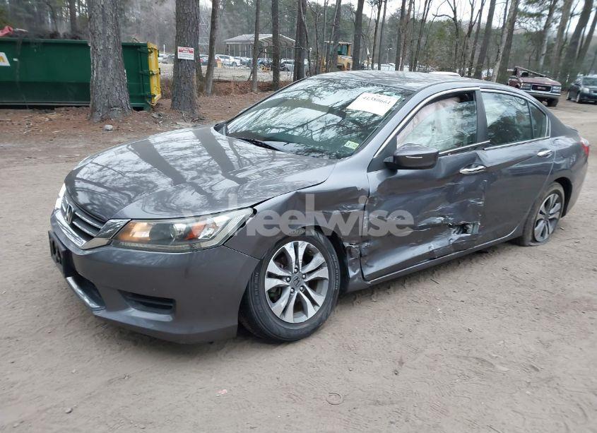 Photo 2 of 2015 Honda Accord LX (VIN 1HGCR2F33FA235884)
