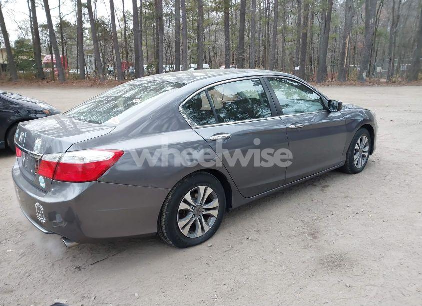 Photo 4 of 2015 Honda Accord LX (VIN 1HGCR2F33FA235884)