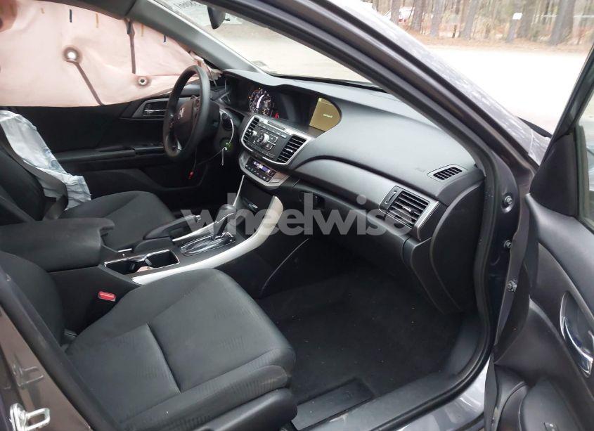 Photo 5 of 2015 Honda Accord LX (VIN 1HGCR2F33FA235884)
