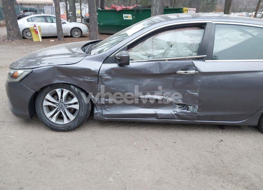 Photo 6 of 2015 Honda Accord LX (VIN 1HGCR2F33FA235884)