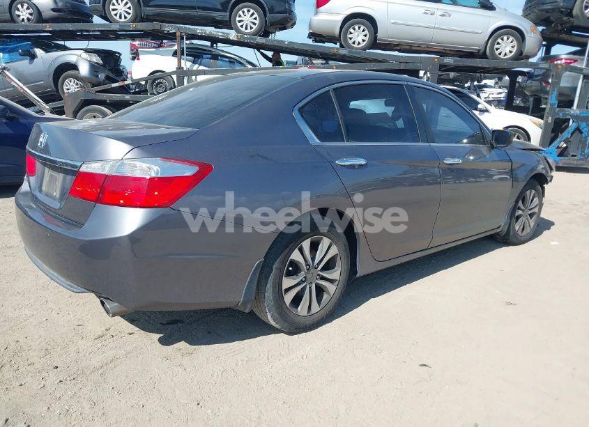 Photo 4 of 2015 Honda Accord LX (VIN 1HGCR2F33FA241927)