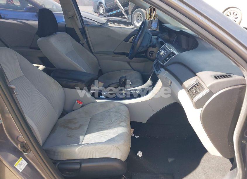 Photo 5 of 2015 Honda Accord LX (VIN 1HGCR2F33FA241927)