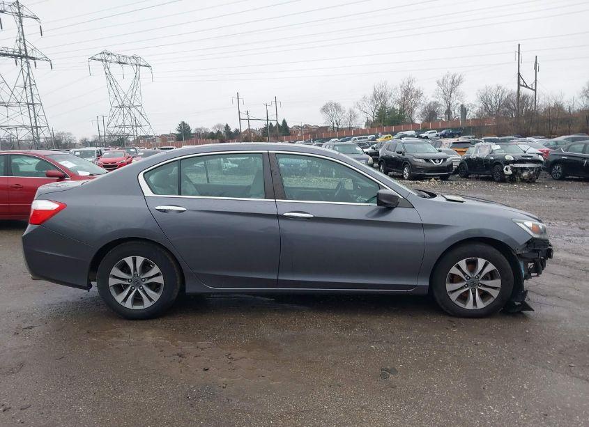 Photo 13 of 2015 Honda Accord LX (VIN 1HGCR2F33FA261479)