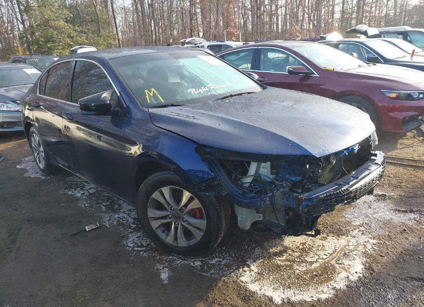 2015 Honda Accord LX (VIN 1HGCR2F33FA276421) main photo