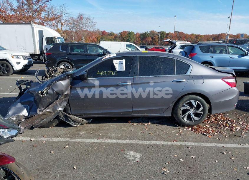Photo 14 of 2016 Honda Accord LX (VIN 1HGCR2F33GA031006)