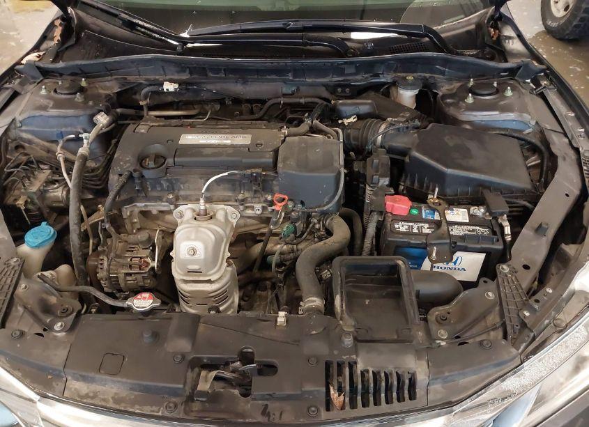 Photo 10 of 2016 Honda Accord LX (VIN 1HGCR2F33GA033113)