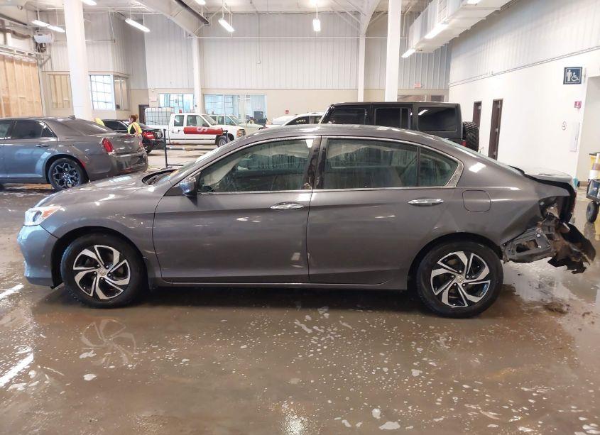 Photo 14 of 2016 Honda Accord LX (VIN 1HGCR2F33GA033113)