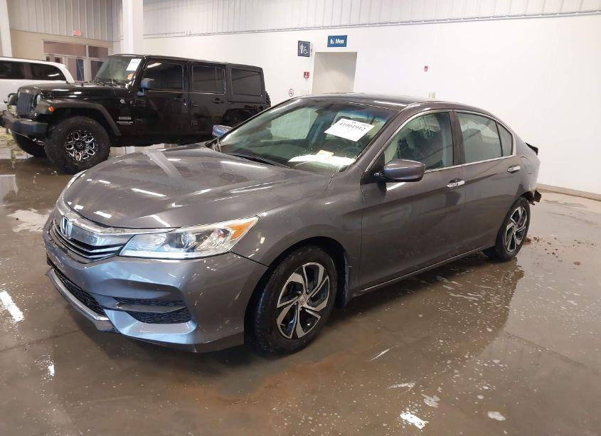 Photo 2 of 2016 Honda Accord LX (VIN 1HGCR2F33GA033113)