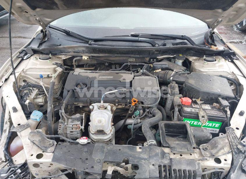 Photo 10 of 2016 Honda Accord LX (VIN 1HGCR2F33GA061719)