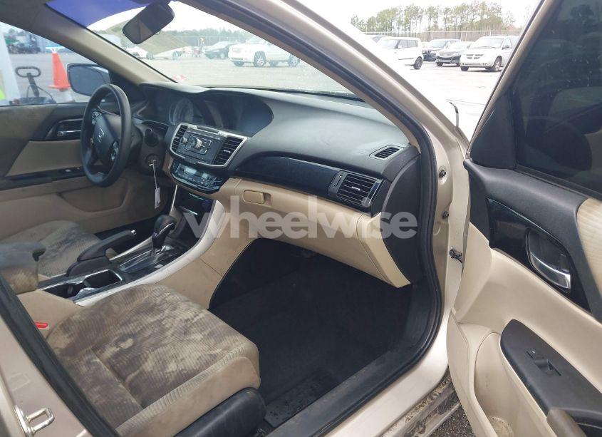 Photo 5 of 2016 Honda Accord LX (VIN 1HGCR2F33GA061719)