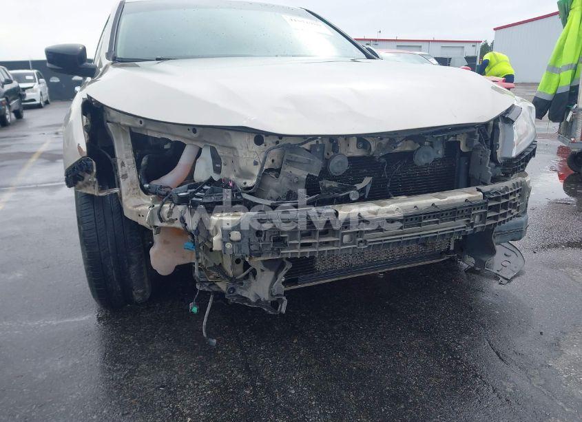 Photo 6 of 2016 Honda Accord LX (VIN 1HGCR2F33GA061719)