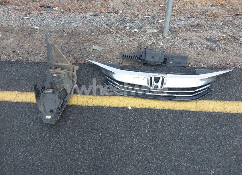 Photo 12 of 2016 Honda Accord LX (VIN 1HGCR2F33GA064734)