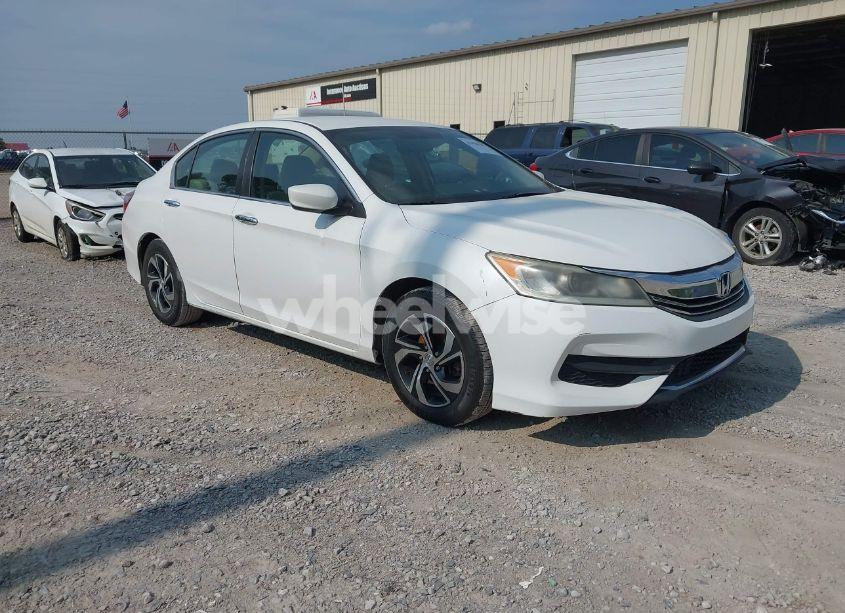 2016 Honda Accord LX (VIN 1HGCR2F33GA069951) main photo
