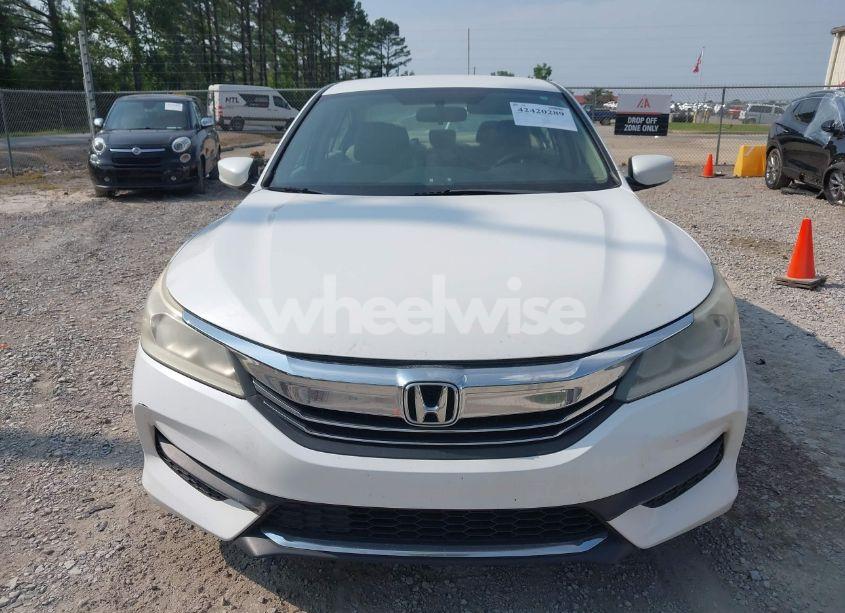 Photo 12 of 2016 Honda Accord LX (VIN 1HGCR2F33GA069951)