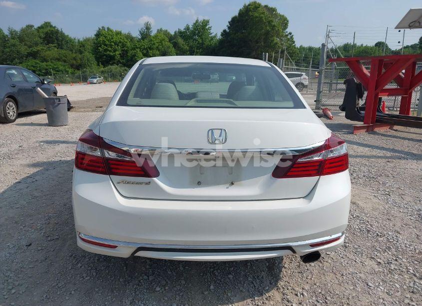 Photo 16 of 2016 Honda Accord LX (VIN 1HGCR2F33GA069951)